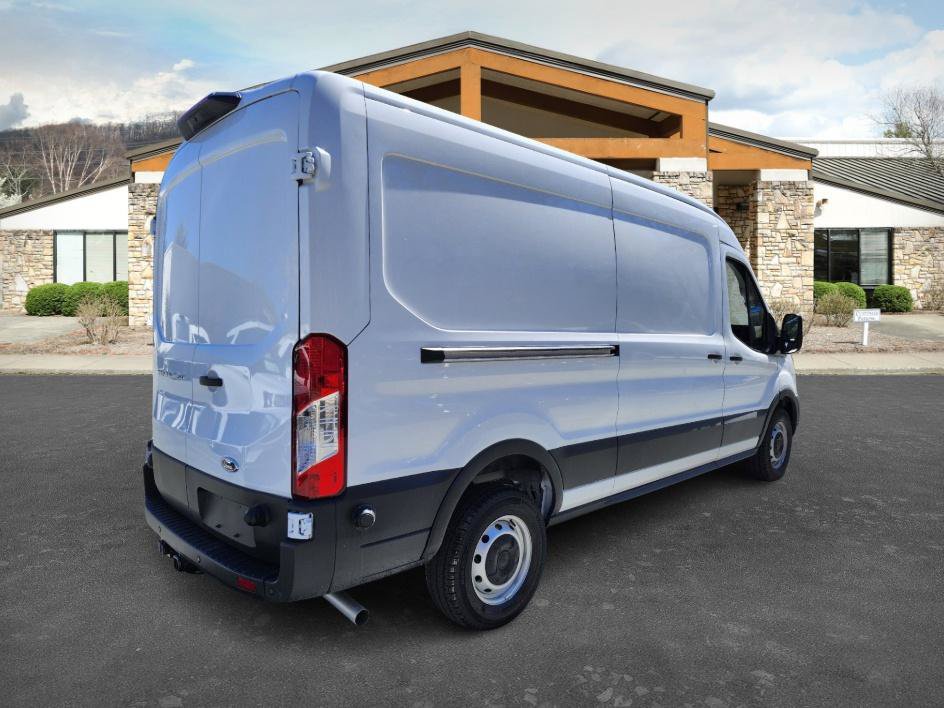 New 2024 Ford Transit 250 148 Medium Roof w/ Load Area Protection Package RWD image 7