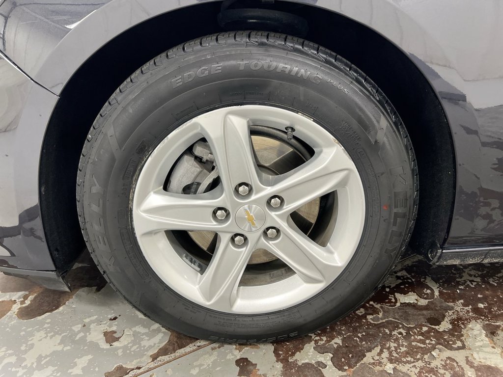 Used 2022 Chevrolet Malibu LS FWD image 26