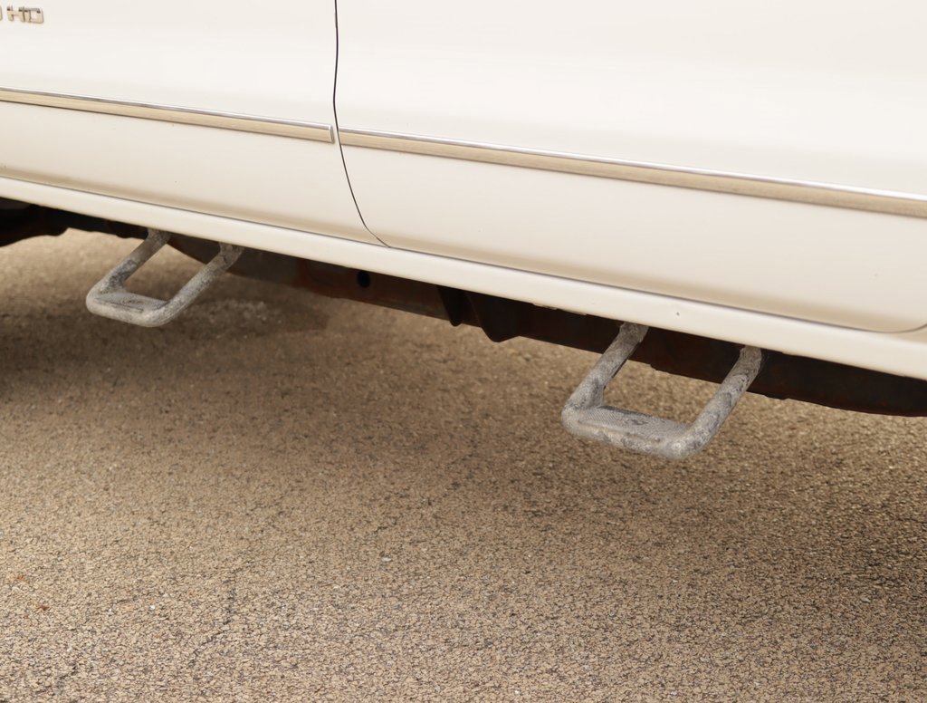 Used 2015 Chevrolet Silverado 2500 LTZ w/ LTZ Plus Package image 41