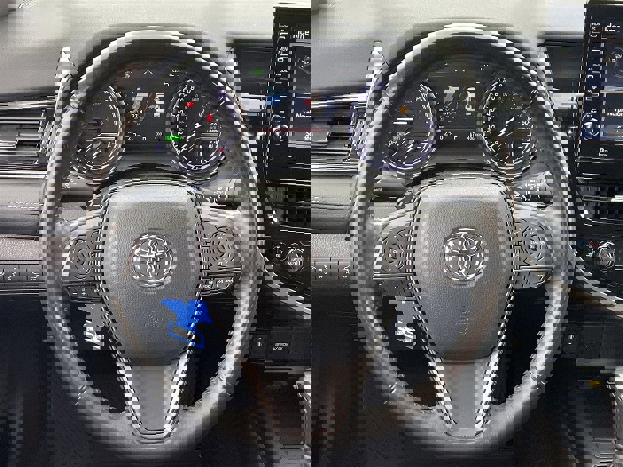 Used 2022 Toyota Camry XSE image 21