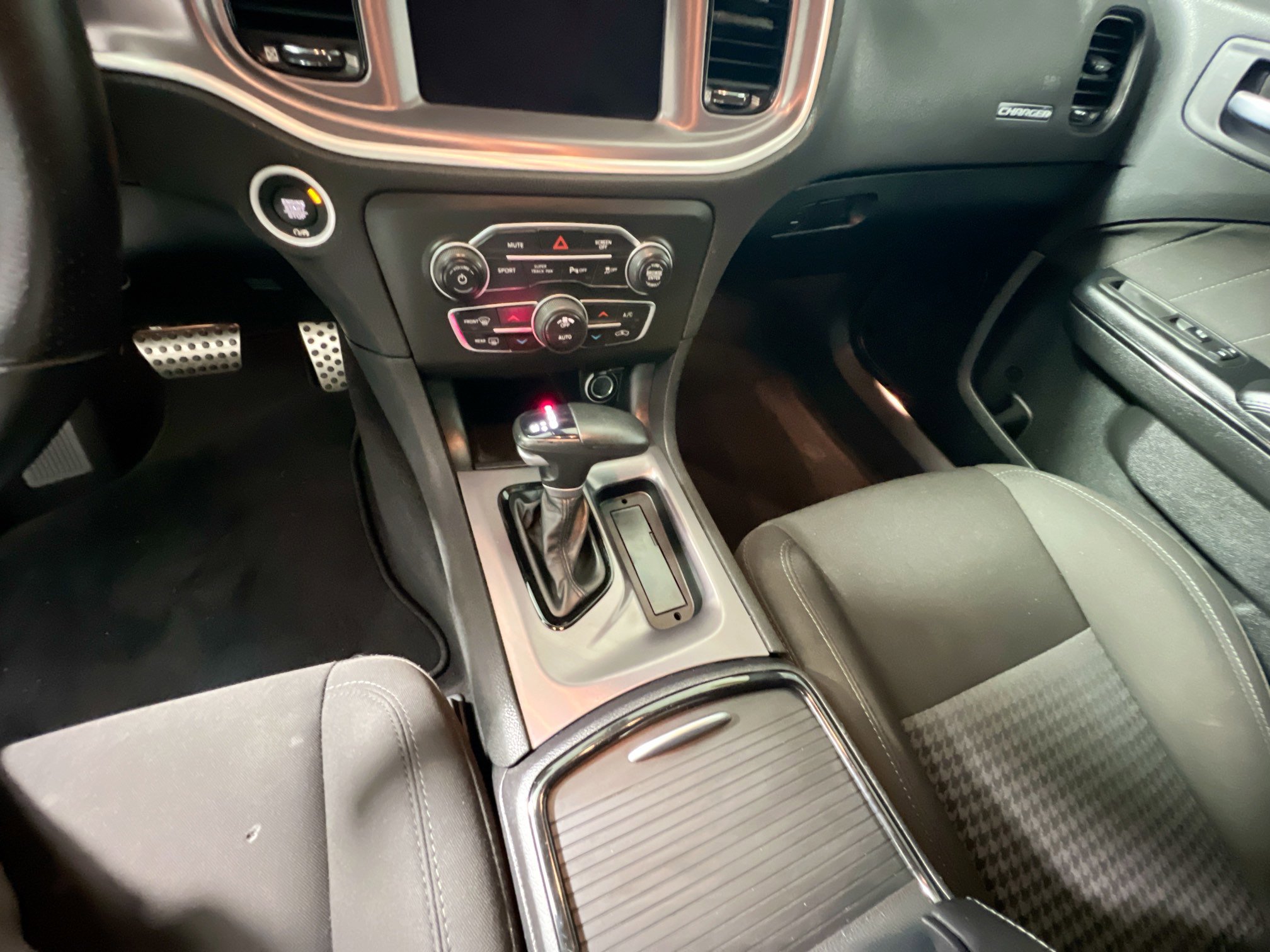 Used 2021 Dodge Charger GT w/ Blacktop Package image 26