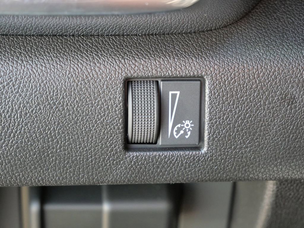 New 2026 GMC Canyon Elevation w/ Convenience Package image 38