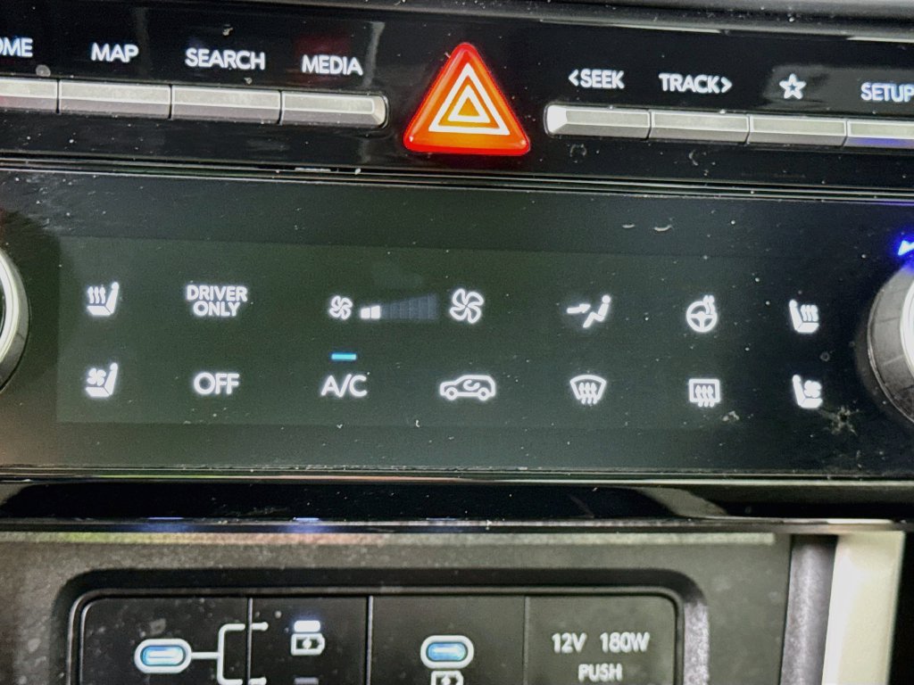 Used 2025 Hyundai Tucson Limited AWD/4WD image 14