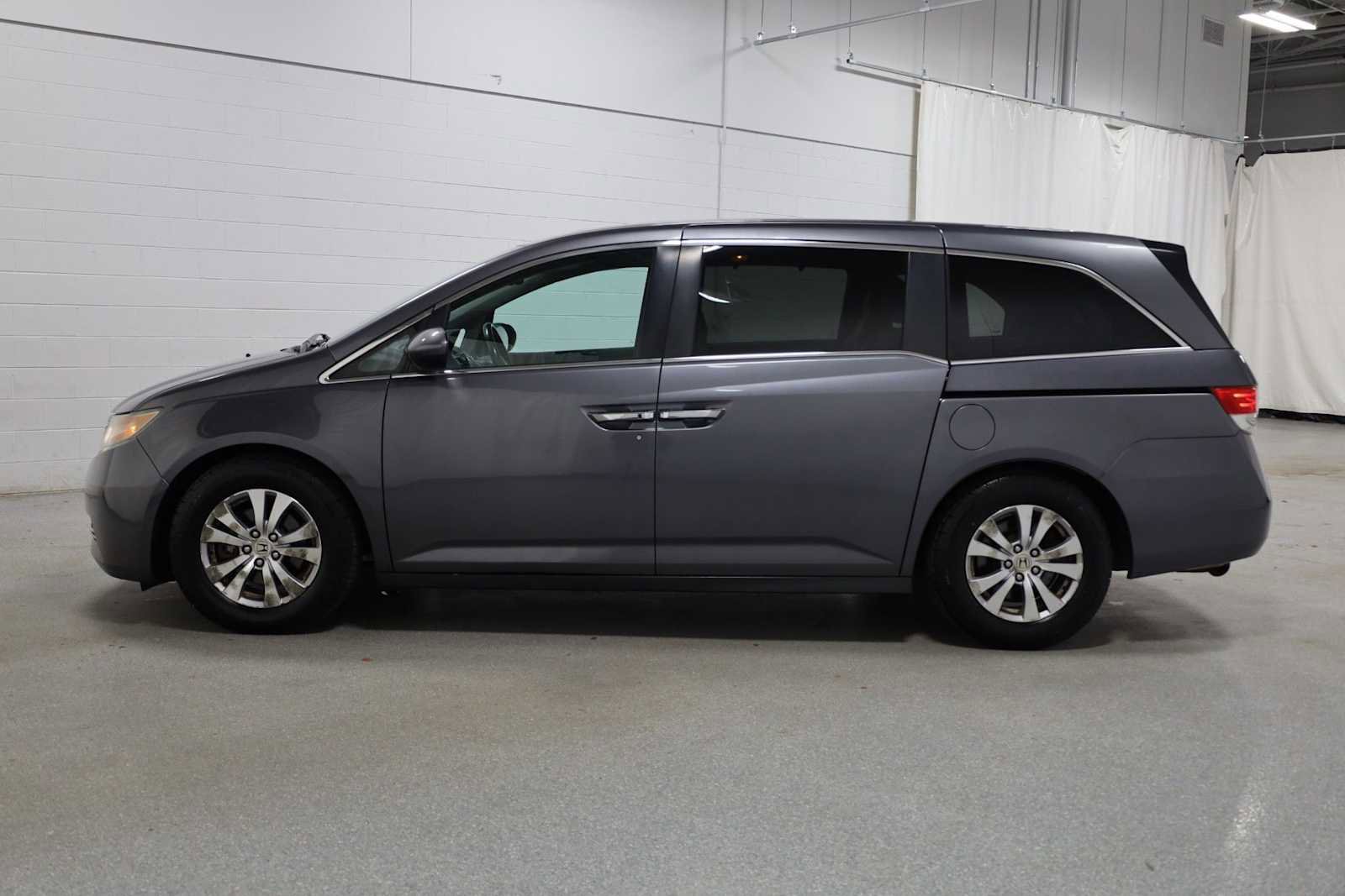Used 2015 Honda Odyssey EX-L image 2