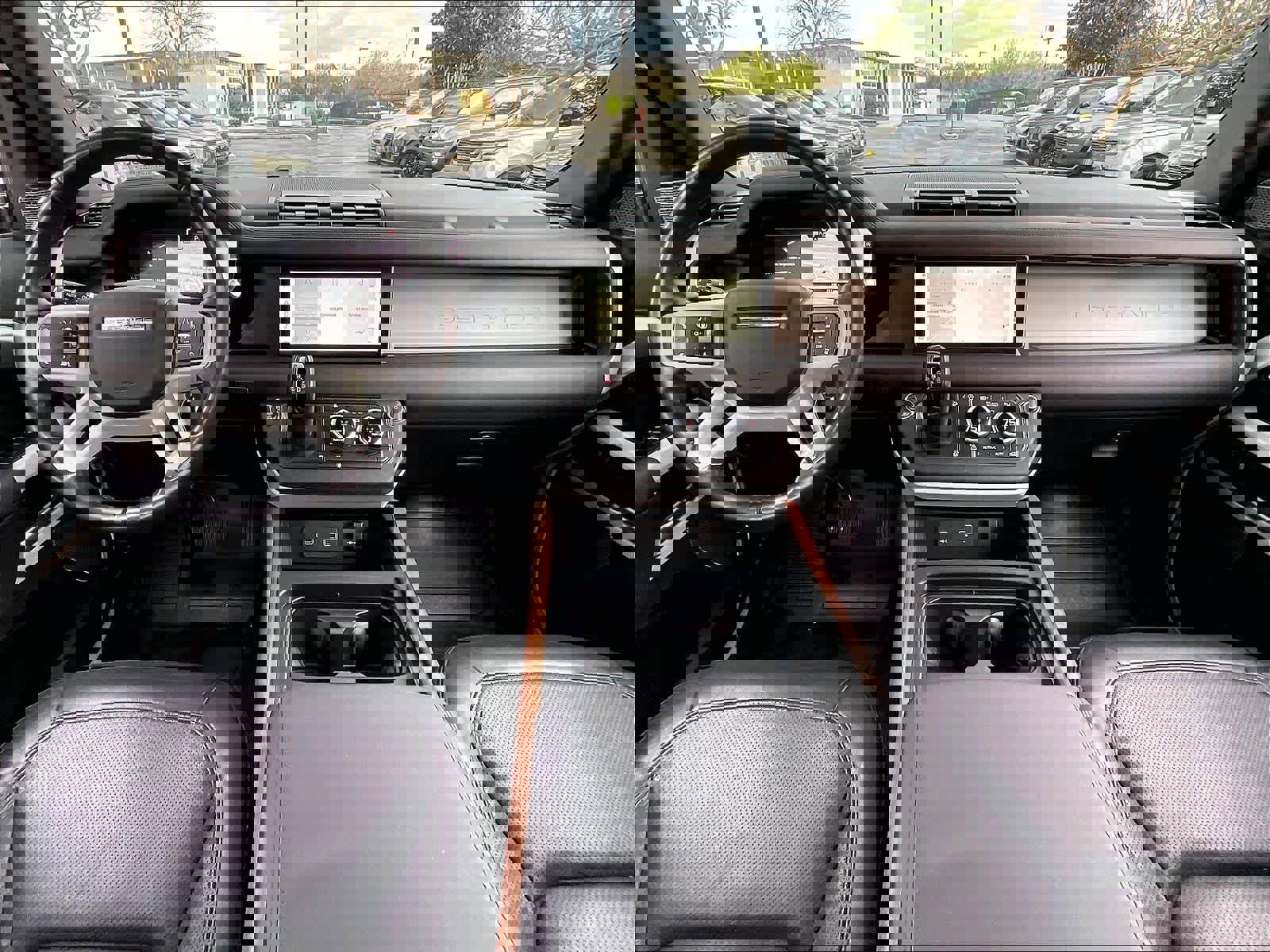 Used 2024 Land Rover Defender 110 S image 16