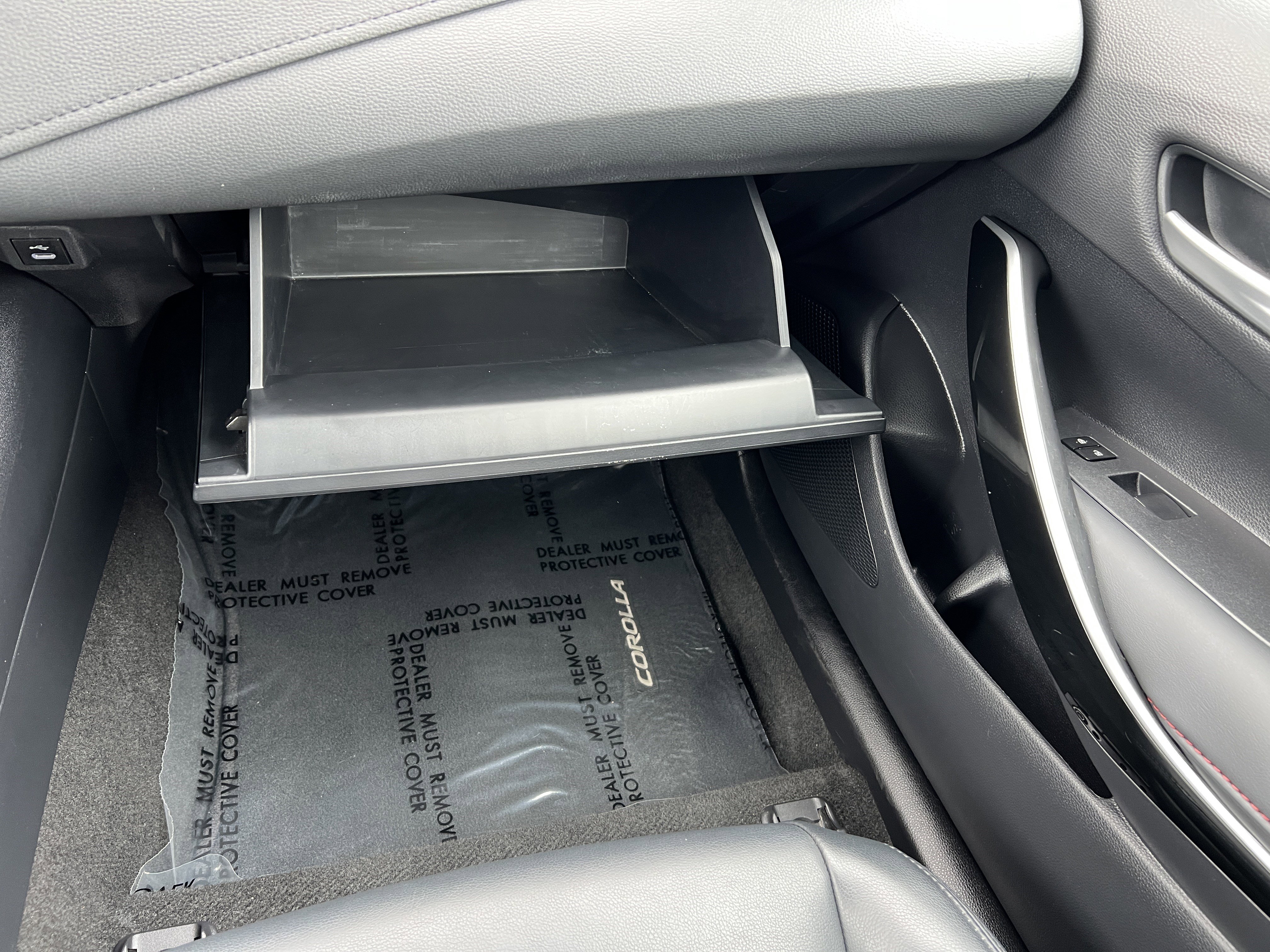 Used 2023 Toyota Corolla XSE w/ Carpet Mat Package (TMS) image 36