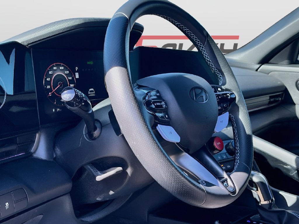 Used 2025 Hyundai Elantra N FWD image 9