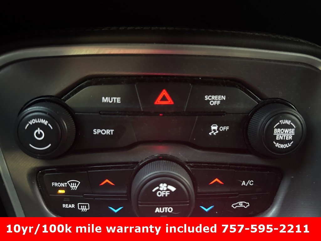 Used 2020 Dodge Challenger SXT w/ Blacktop Package image 10