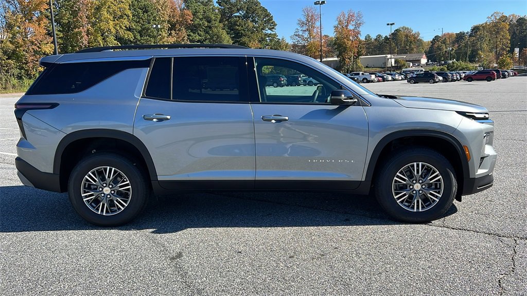 New 2026 Chevrolet Traverse LT w/ Driver Confidence Package image 4