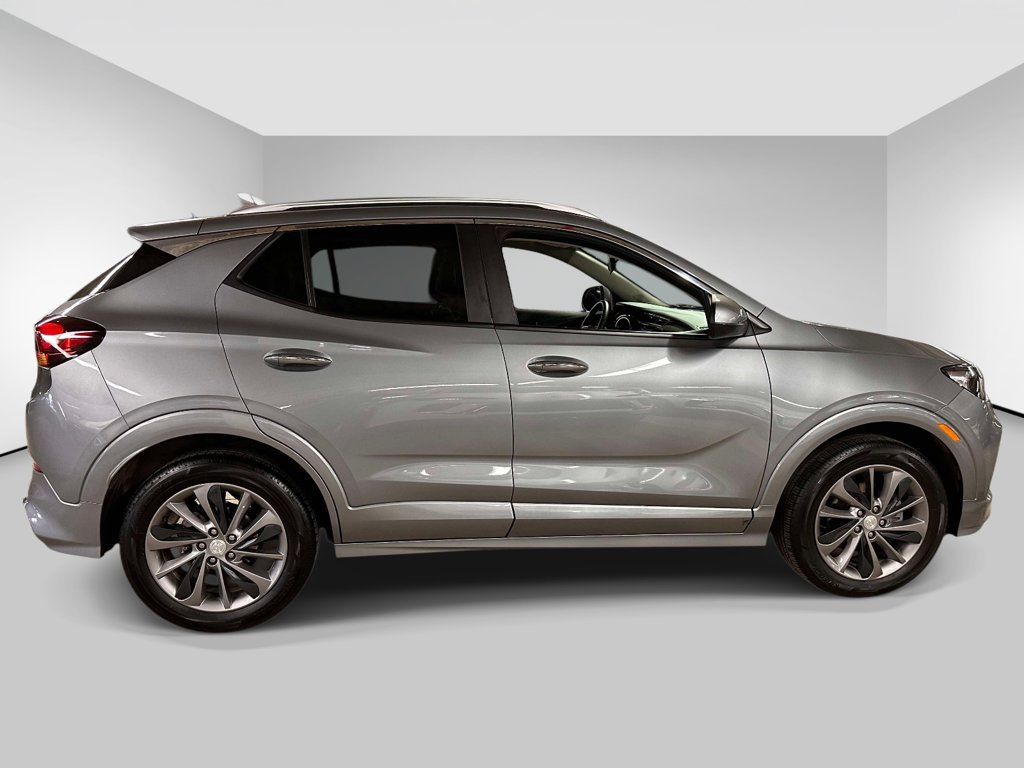 Used 2023 Buick Encore GX Select w/ Sport Touring Package FWD image 6