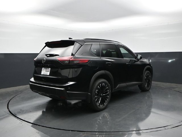 New 2026 Nissan Rogue Dark Armor FWD image 8