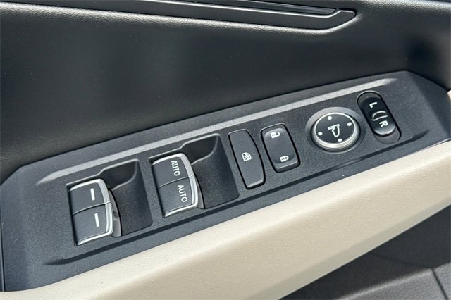 Certified 2023 Honda Accord EX image 13