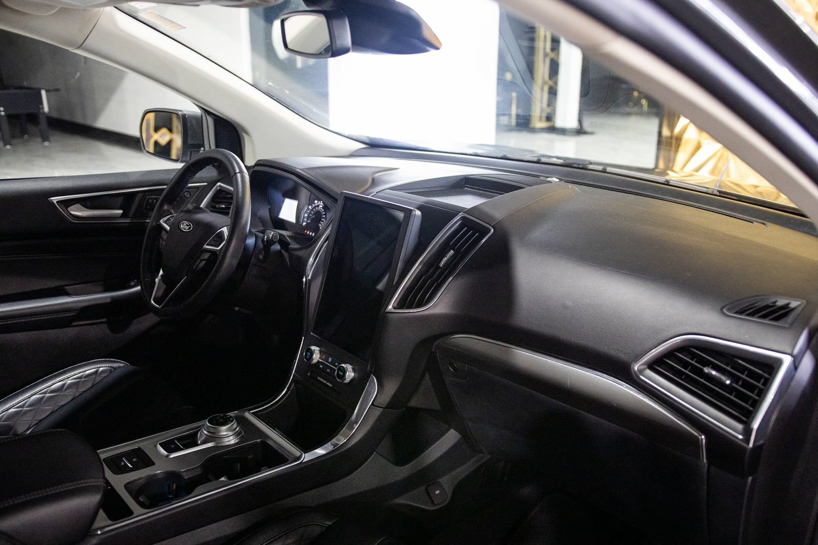 Used 2024 Ford Edge Titanium AWD/4WD image 13