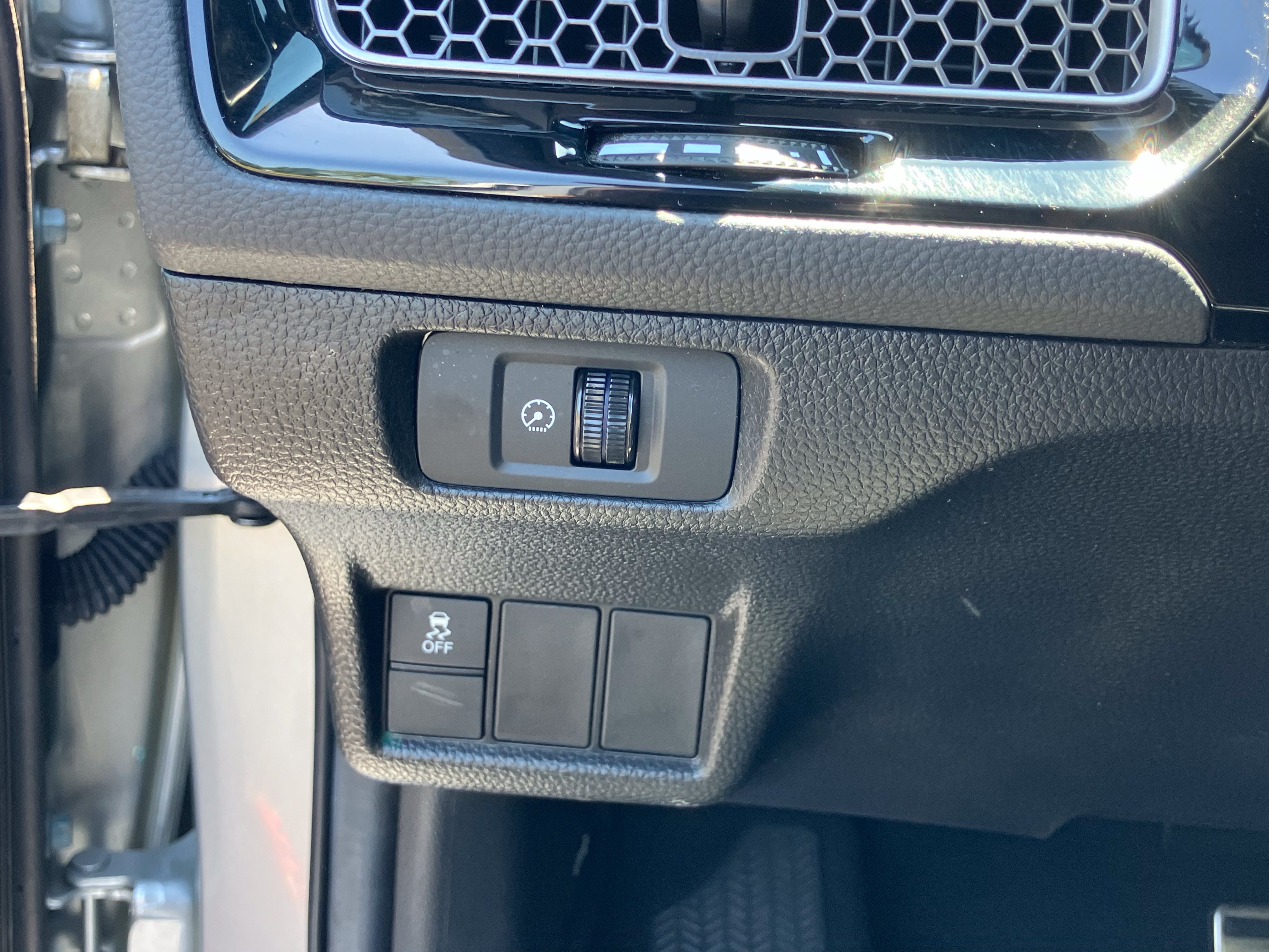 Certified 2025 Honda Civic Sport image 19