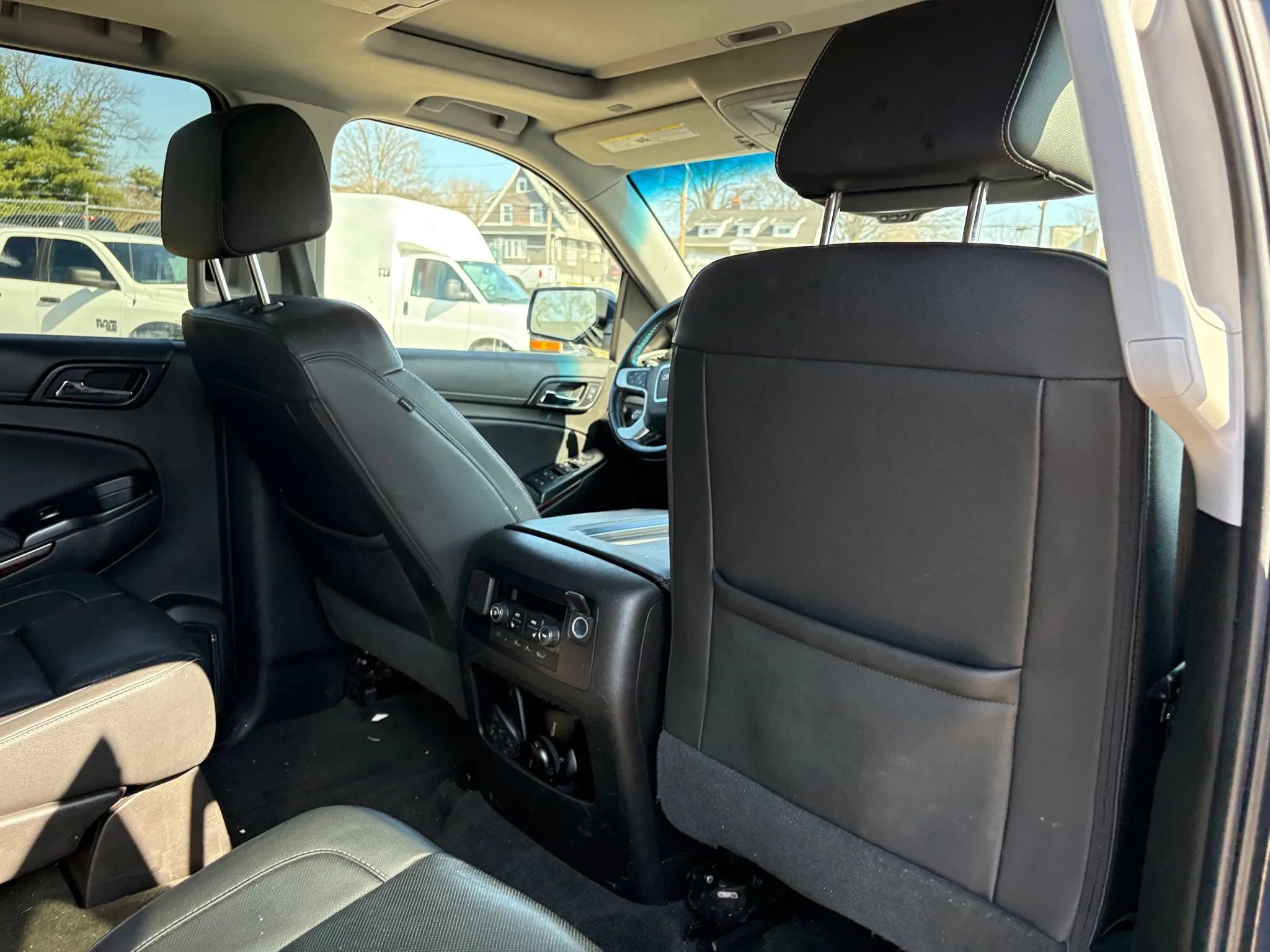 Used 2018 GMC Yukon SLT w/ Open Road Package image 17