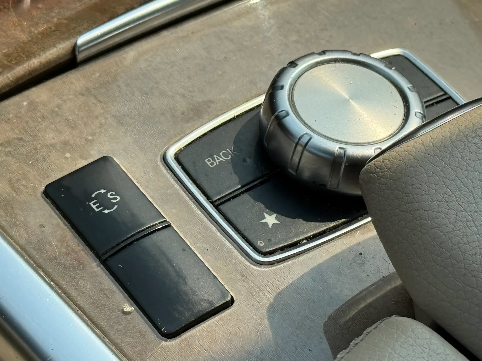 Used 2014 Mercedes-Benz E 350 Sedan image 29