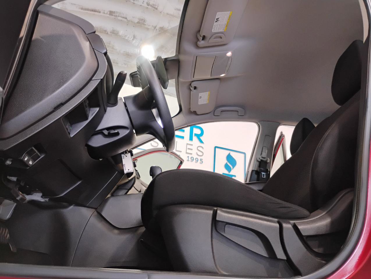 Used 2020 Nissan Rogue Sport S w/ Appearance Package FWD image 12