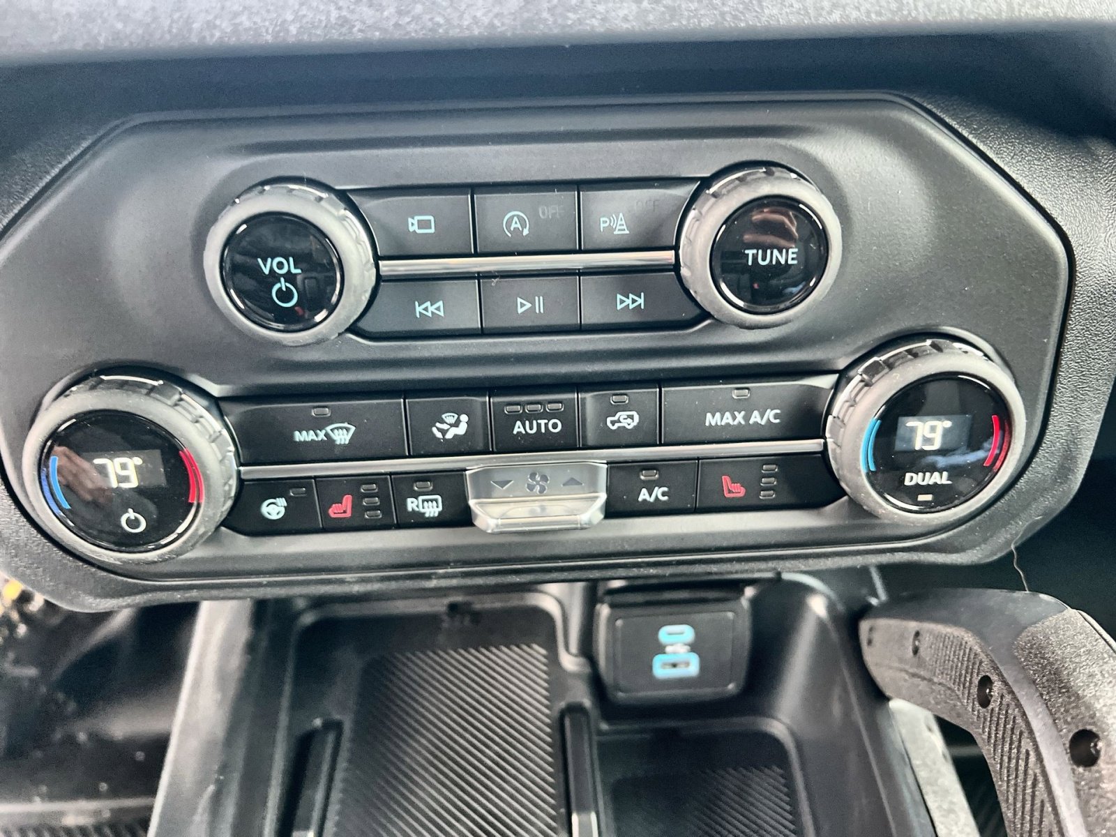 New 2025 Ford Bronco Raptor image 21