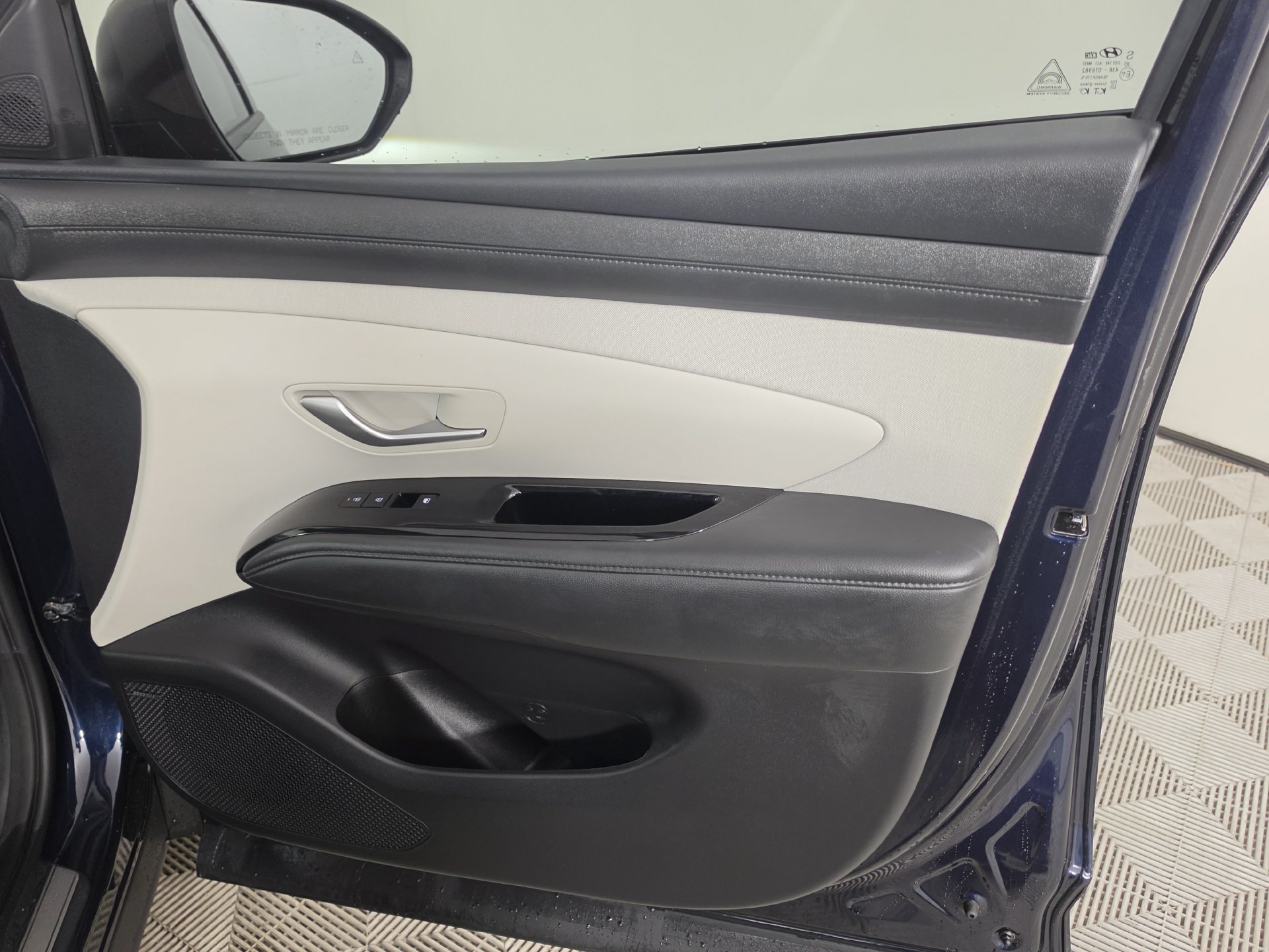 Used 2025 Hyundai Tucson Limited AWD/4WD image 34