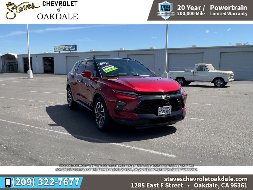 Certified 2024 Chevrolet Blazer RS w/ Driver Confidence II Package FWD image 3