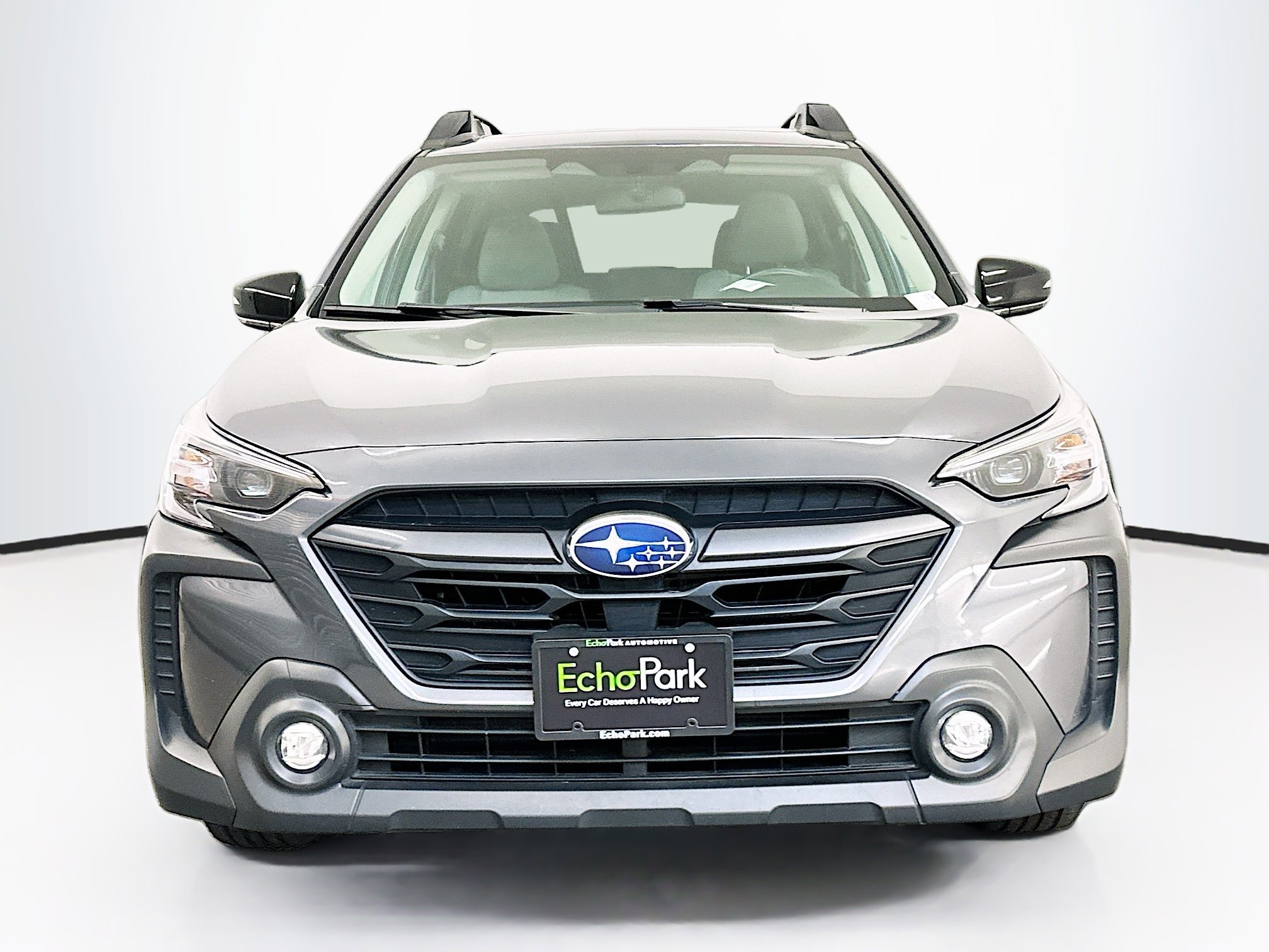 Used 2025 Subaru Outback Premium image 2