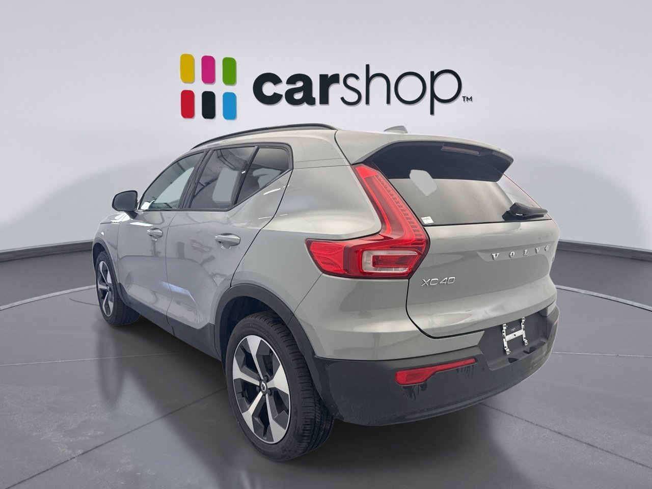 Used 2025 Volvo XC40 B5 Plus AWD/4WD image 3