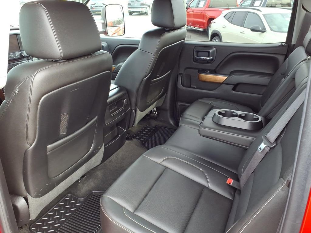 Used 2015 Chevrolet Silverado 2500 LTZ w/ LTZ Plus Package image 31