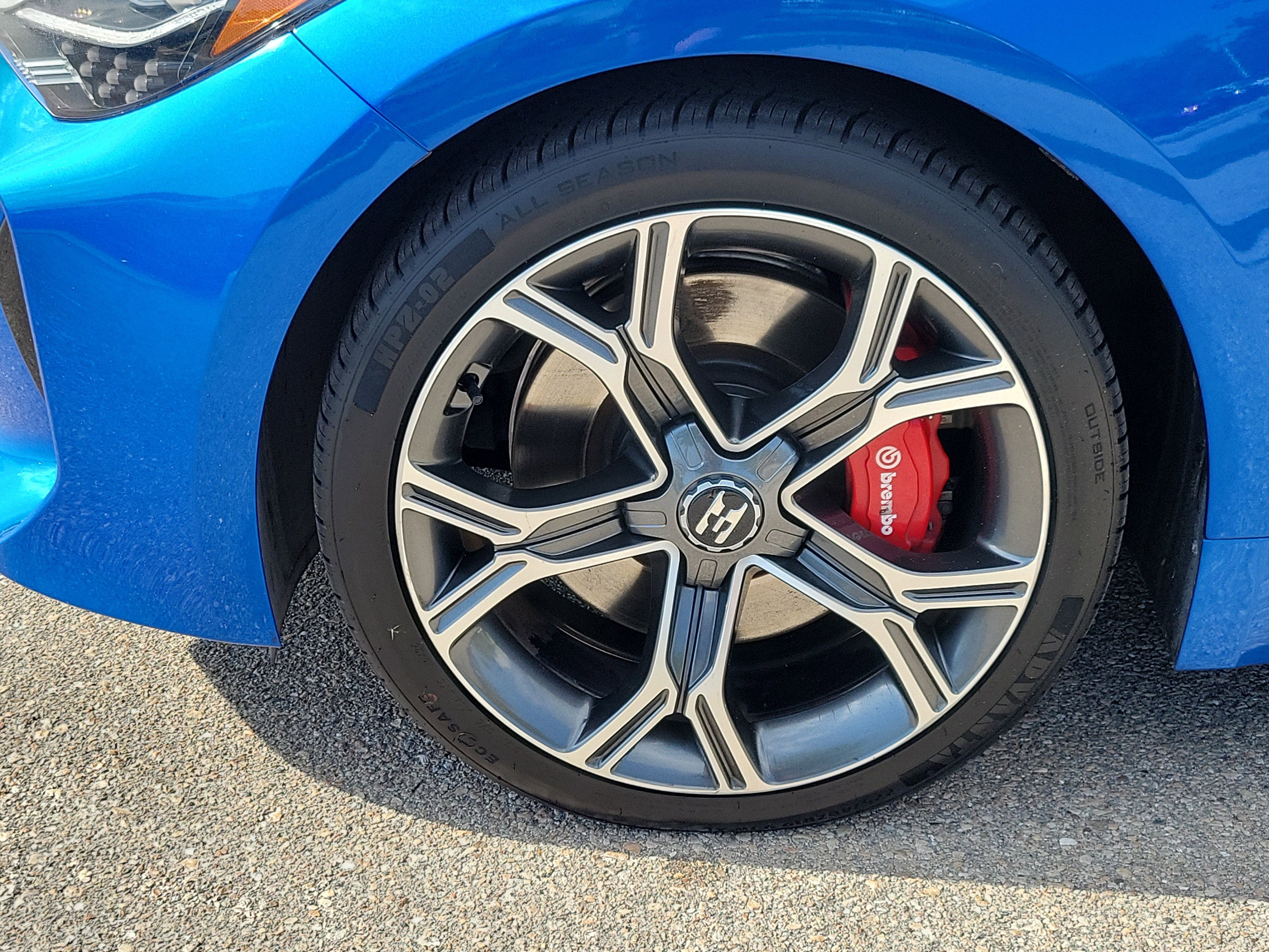 Used 2018 Kia Stinger GT2 image 8