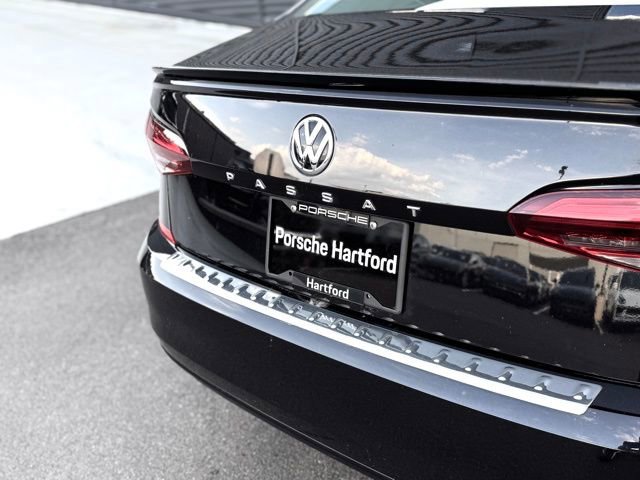 Used 2020 Volkswagen Passat 2.0T R-Line FWD image 35