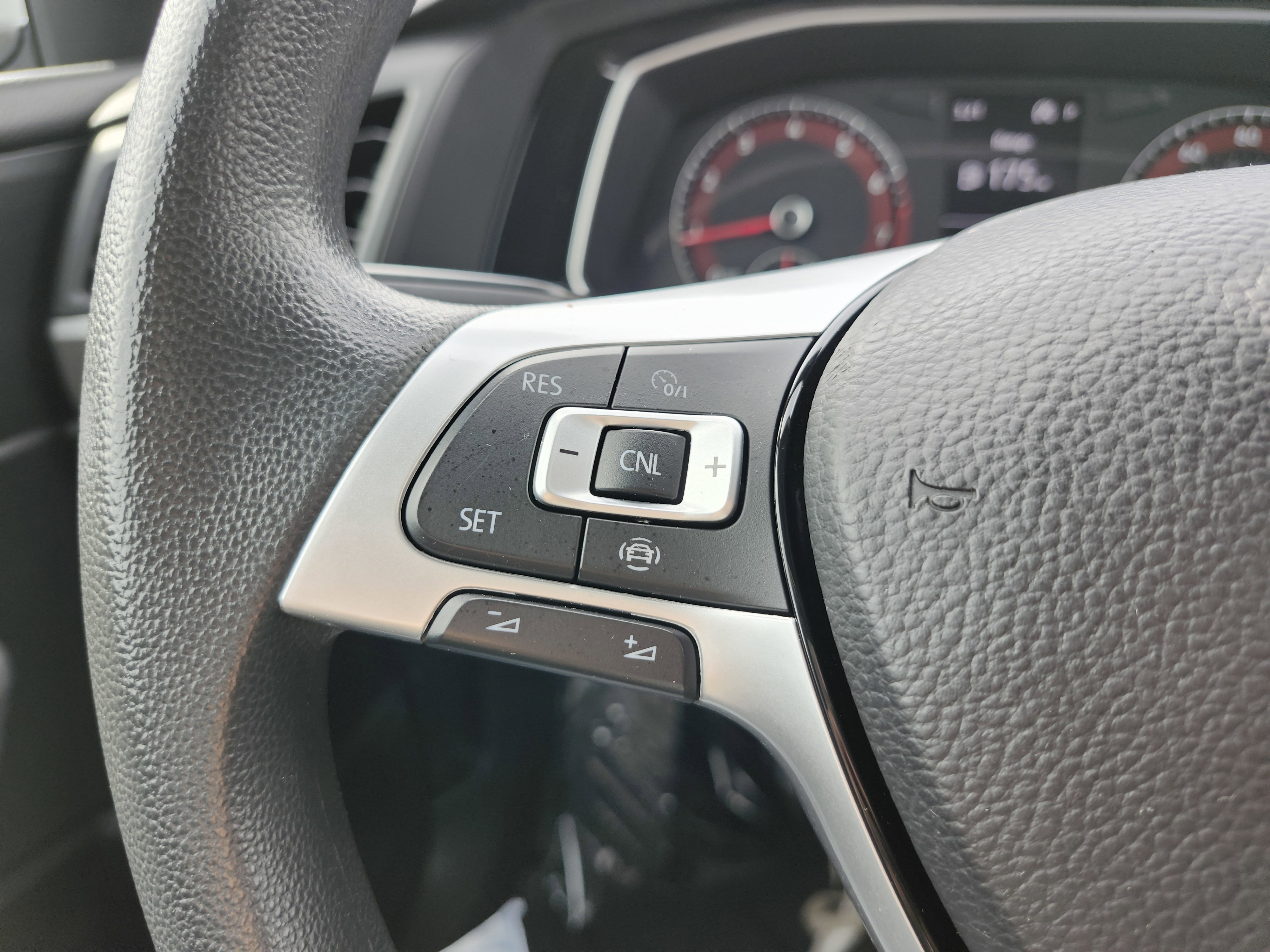 Used 2019 Volkswagen Jetta S w/ Driver Assistance Package image 31