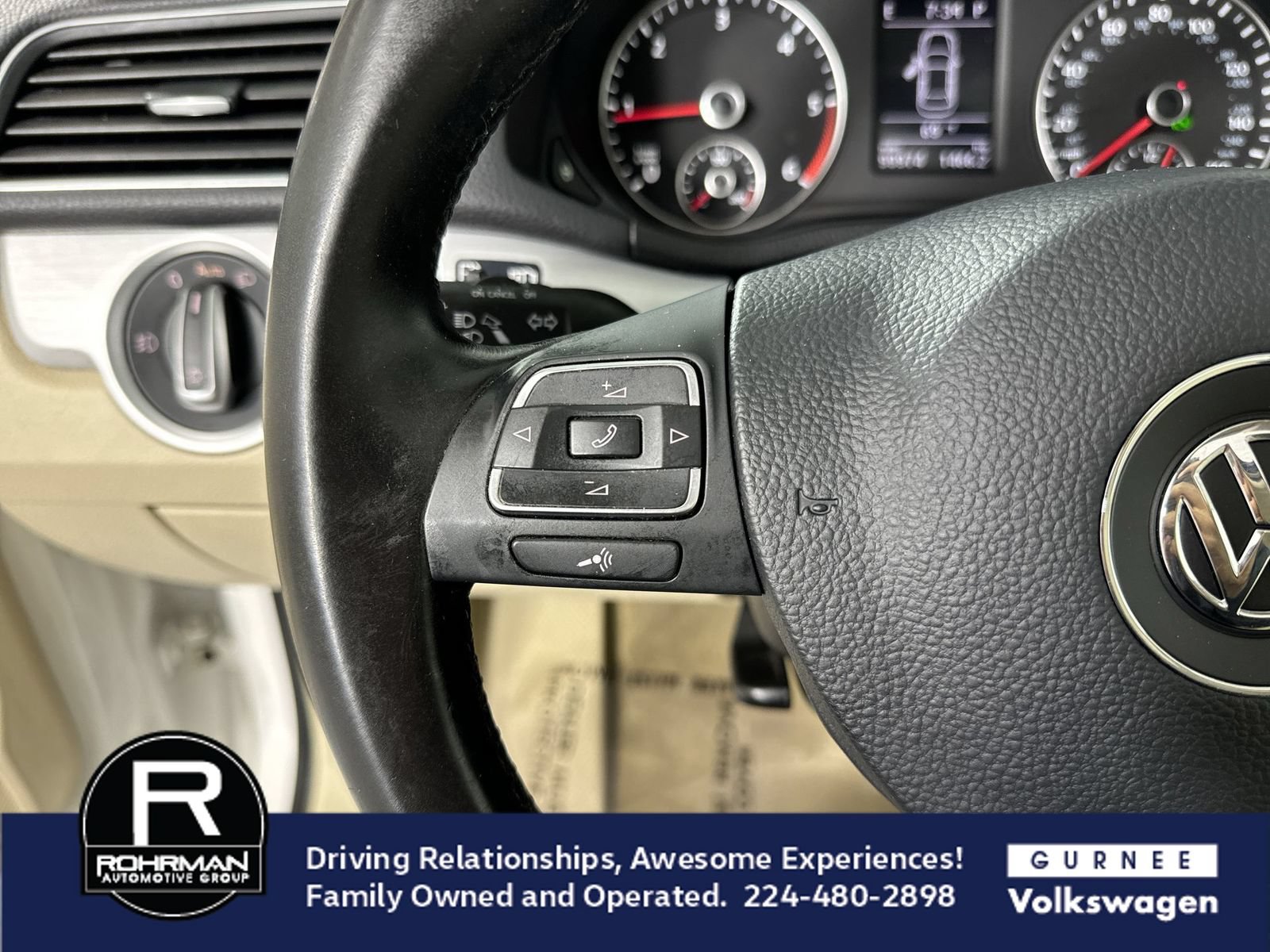 Used 2012 Volkswagen Passat TDI SE FWD image 11