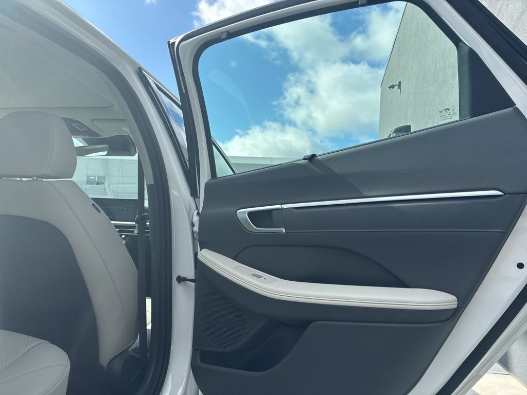 New 2026 Hyundai Sonata Limited FWD image 11
