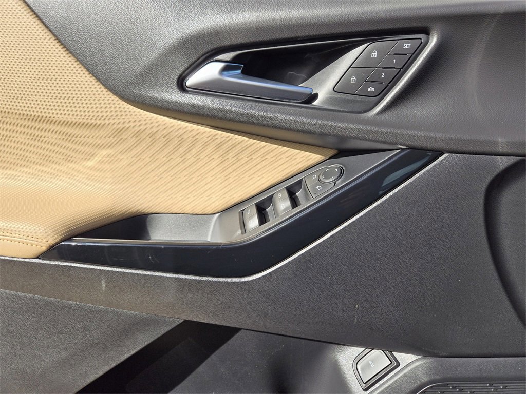 New 2026 Chevrolet Equinox ACTIV image 12