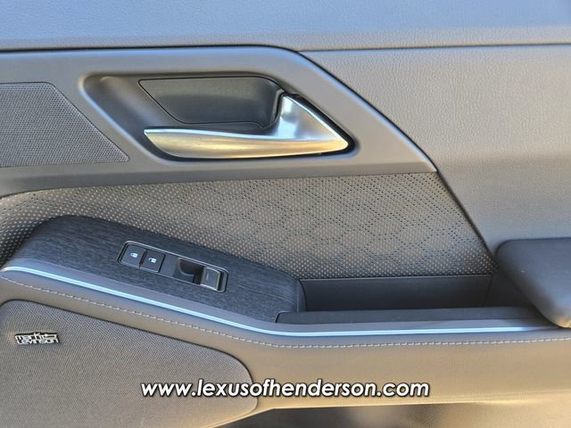 Used 2026 Lexus GX 550 w/ Accessory Package (2T) image 19