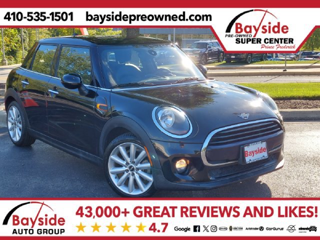 Used 2019 MINI Cooper 4-Door Hardtop FWD image 1