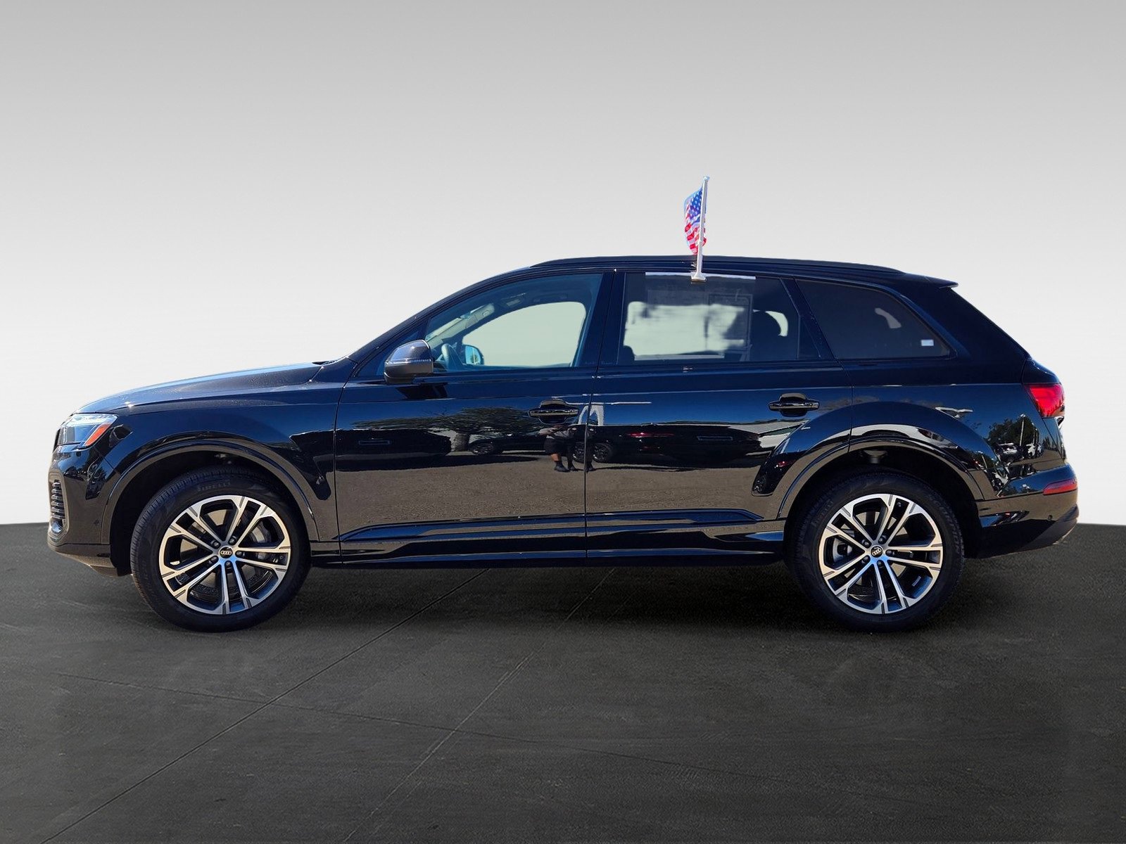 Used 2025 Audi Q7 2.0T Premium Plus w/ Premium Plus Package image 7