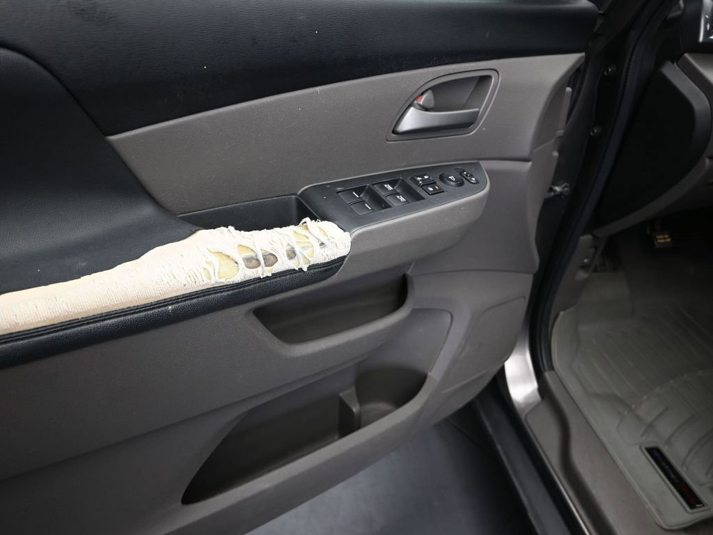 Used 2011 Honda Odyssey EX-L image 11