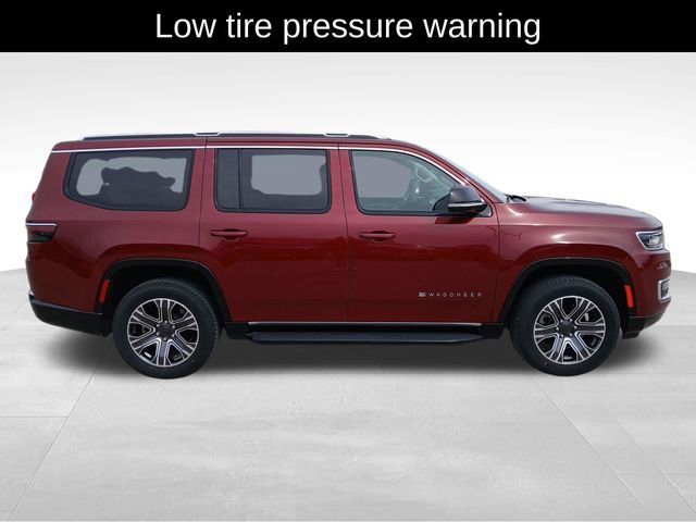 Used 2024 Jeep Wagoneer 4WD w/ Premium Group I image 7
