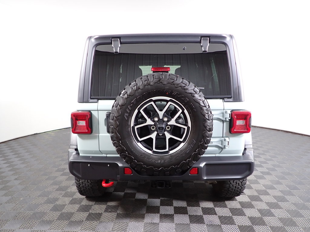 Used 2024 Jeep Wrangler Unlimited Rubicon AWD/4WD image 15