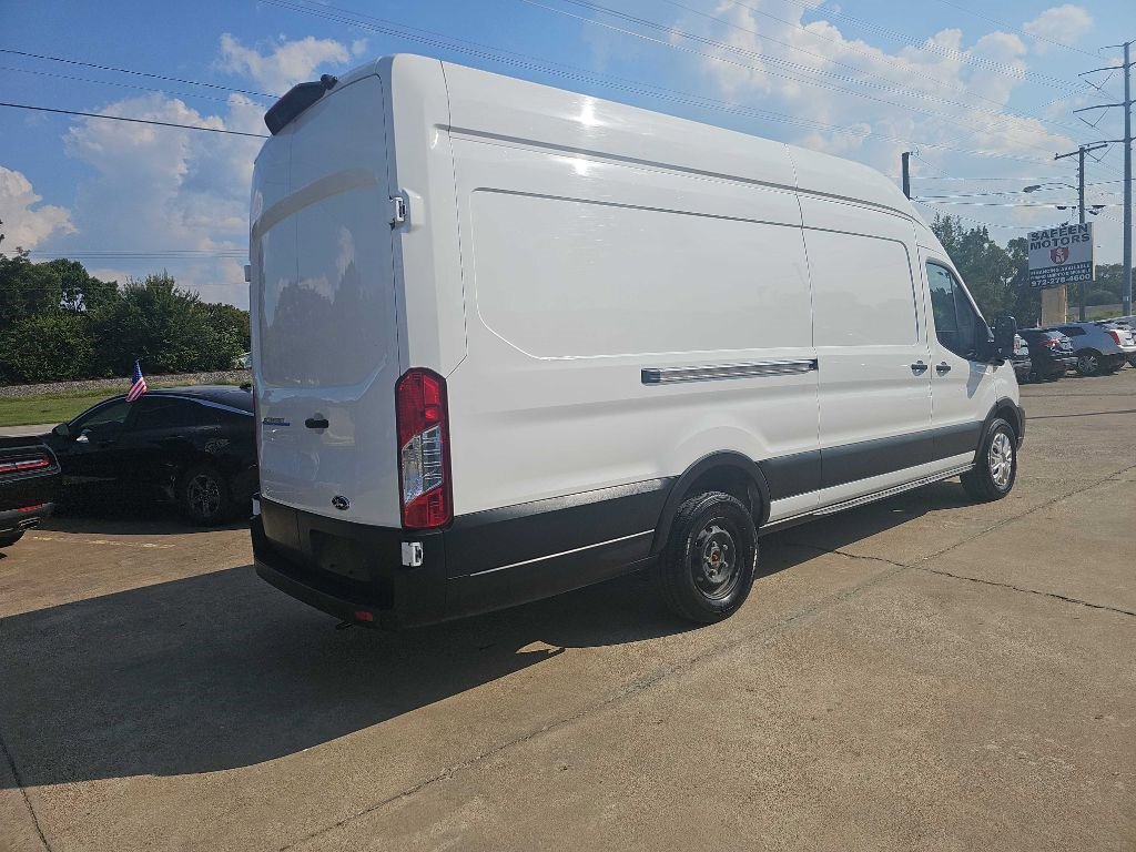Used 2023 Ford E-Transit 148 High Roof Extended image 2