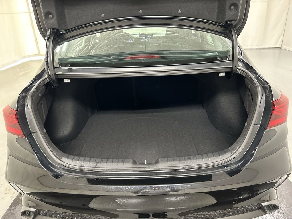 Certified 2023 Kia Forte LXS FWD image 21