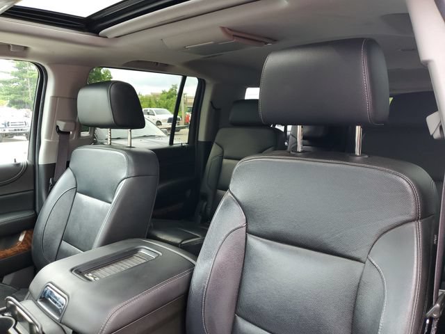 Used 2017 Chevrolet Suburban Premier AWD/4WD image 17