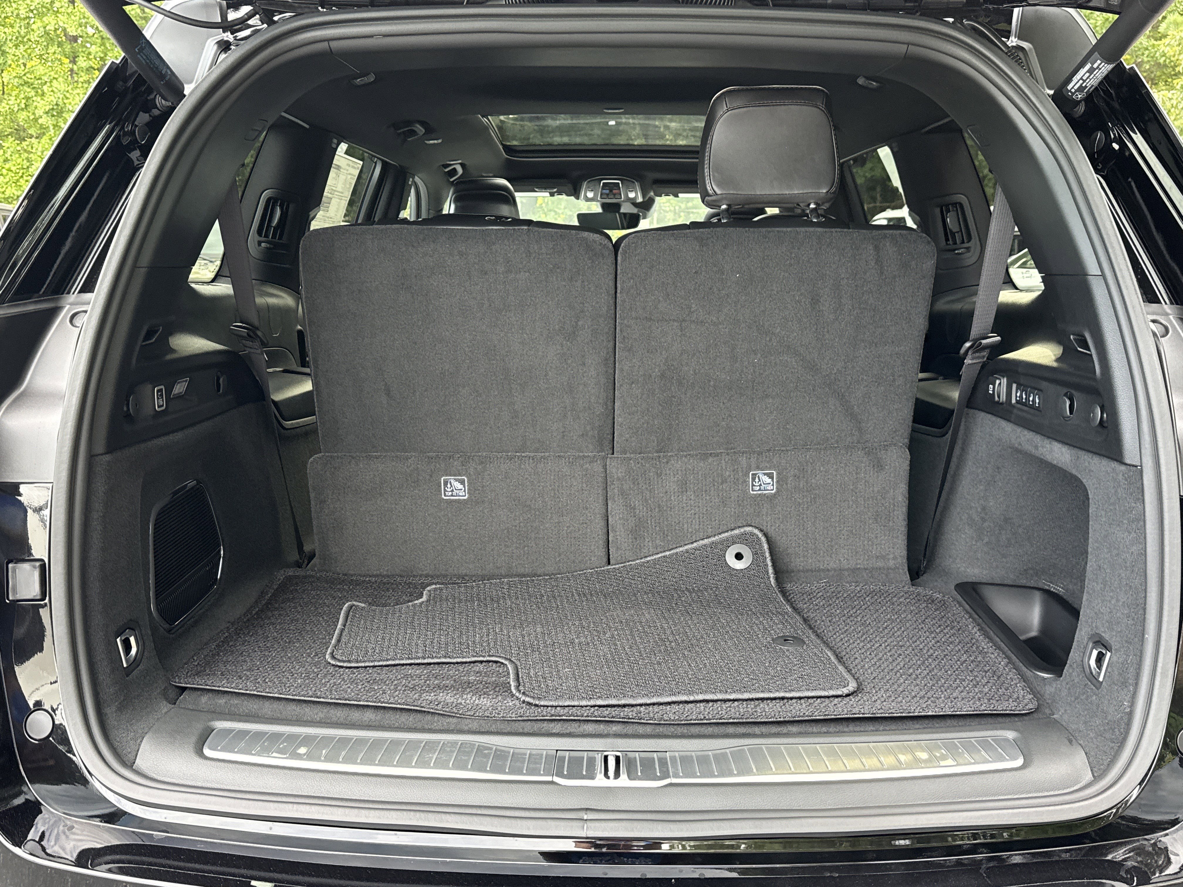 New 2025 Jeep Grand Cherokee L Summit w/ Obsidian Package image 24