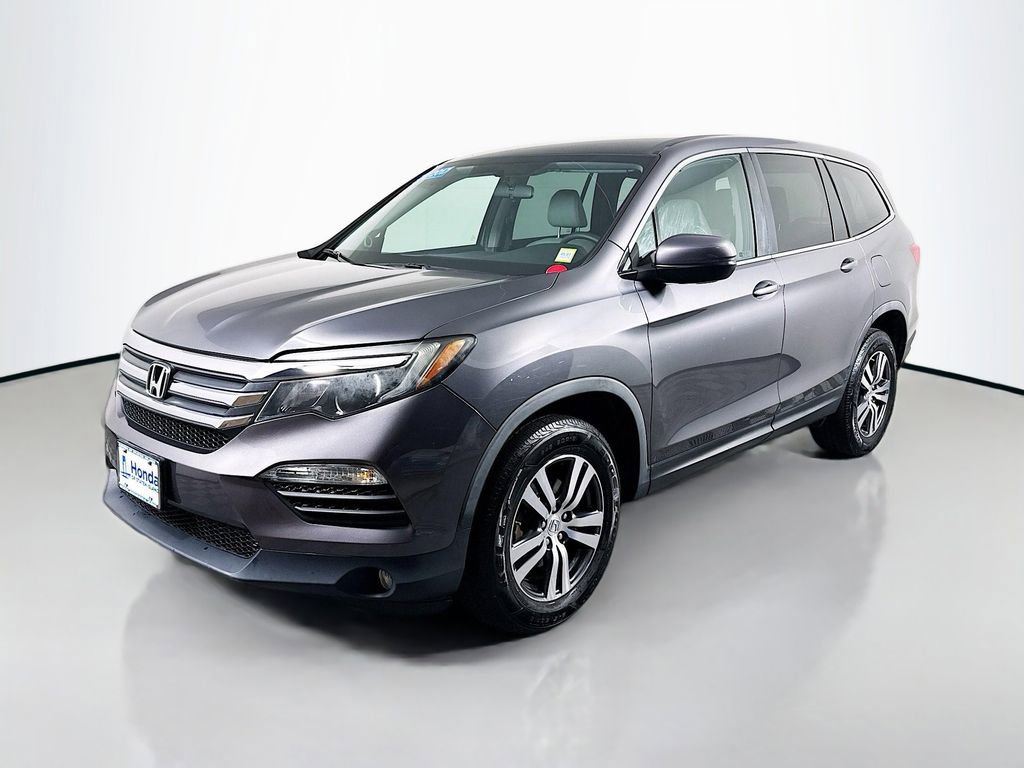 Used 2017 Honda Pilot EX image 3