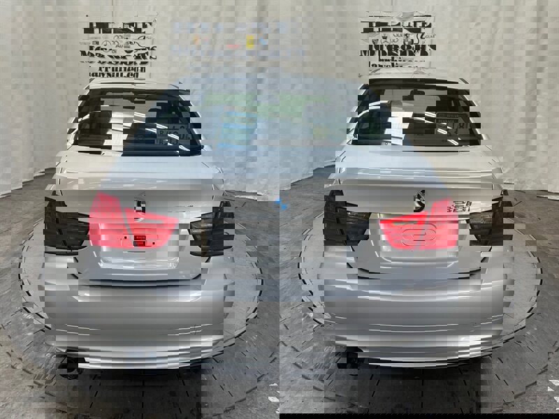 Used 2011 BMW 328i xDrive Sedan w/ Premium Pkg 2 image 8