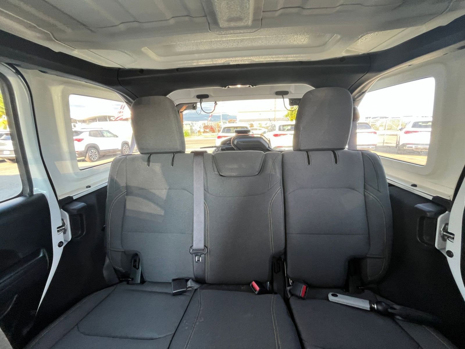 Used 2025 Jeep Wrangler Unlimited Sport AWD/4WD image 37