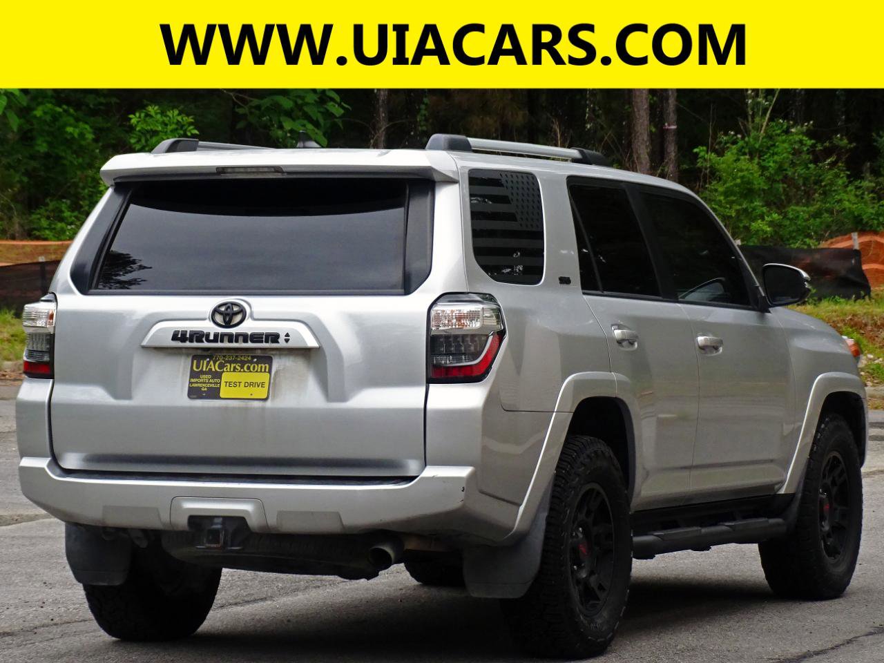 Used 2021 Toyota 4Runner SR5 Premium w/ Moonroof Package RWD image 9