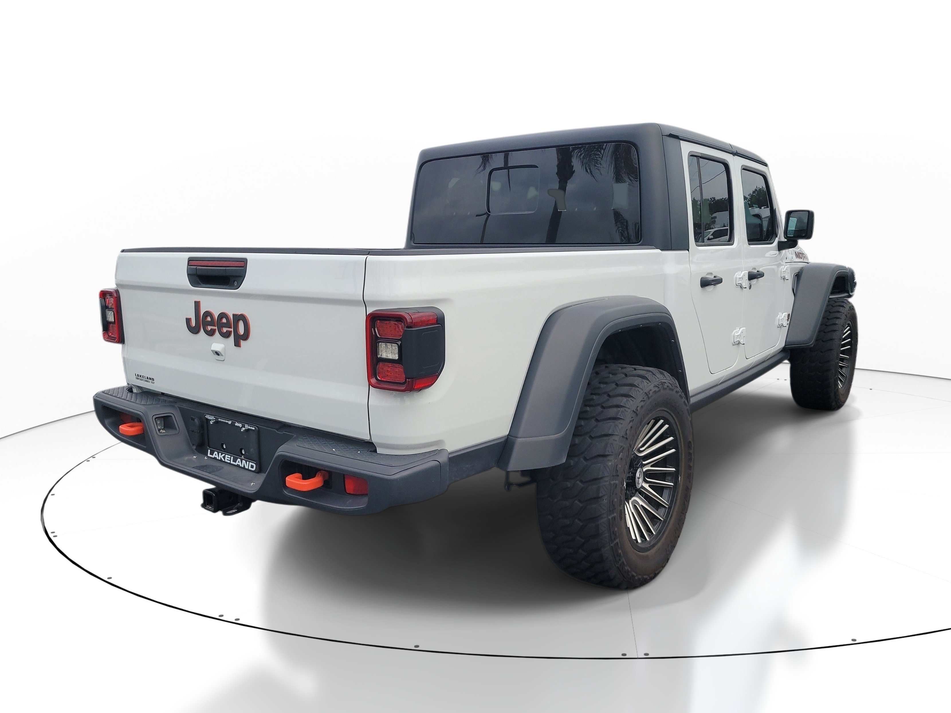 Used 2024 Jeep Gladiator Mojave AWD/4WD image 4