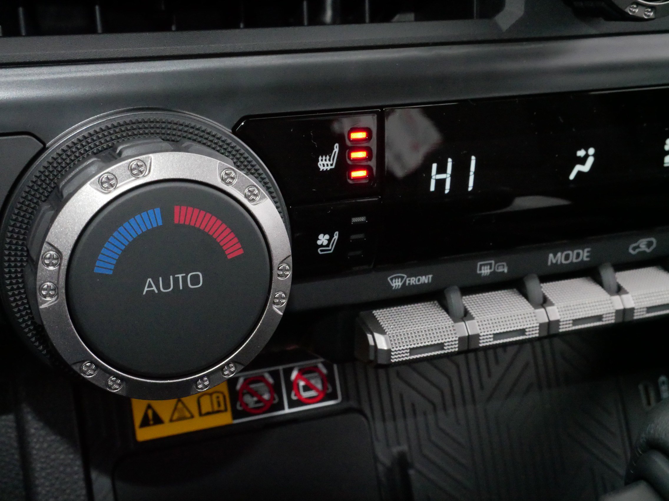 Certified 2025 Toyota 4Runner TRD Off-Road Premium image 29