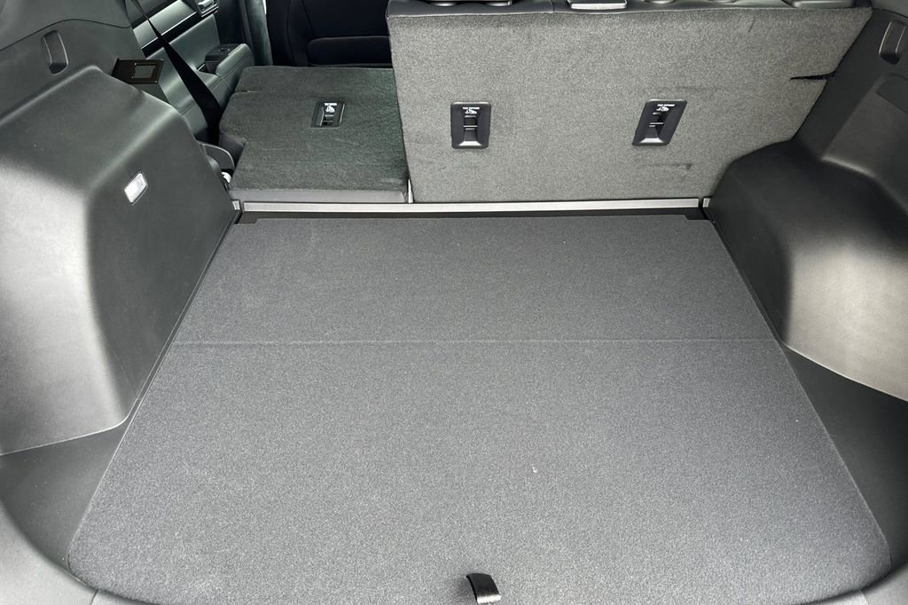 New 2026 GMC Terrain AT4 w/ Convenience Package III AWD/4WD image 12